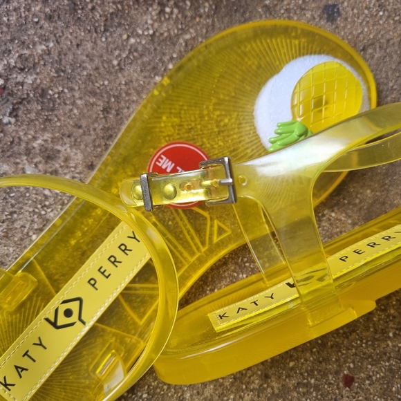 KATY PERRY Scented Pineapple Sandals Size 8 - Picture 6 of 10